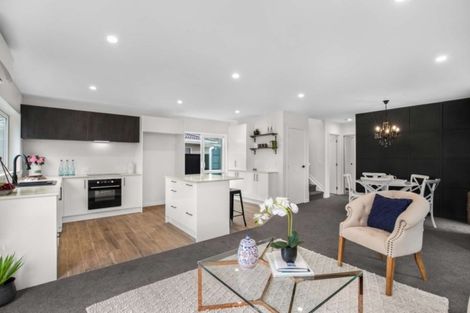 Photo of property in 39a Sutton Crescent, Papakura, 2110