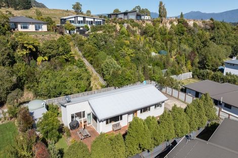 Photo of property in 7a Watino Place, Pohara, Takaka, 7183