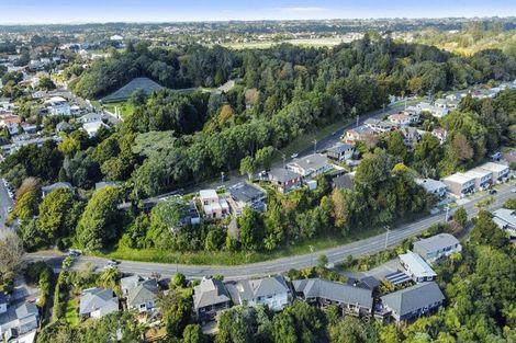 Photo of property in 44 Carrington Street, Lower Vogeltown, New Plymouth, 4310