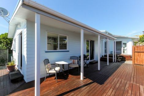 Photo of property in 18 Raniera Street, Glen Avon, New Plymouth, 4312