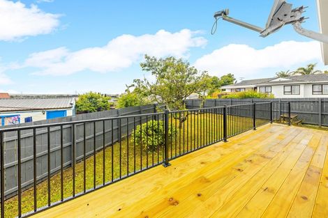 Photo of property in 4 Kepler Place, Clover Park, Auckland, 2019