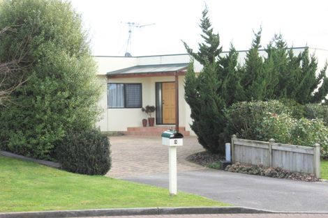 Photo of property in 3 Melfort Place, Nawton, Hamilton, 3200