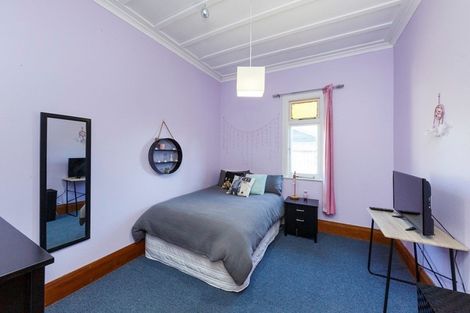 Photo of property in 17 Limbrick Street, Terrace End, Palmerston North, 4410