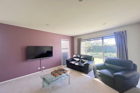 Photo of property in 31 Hinau Road, Karaka, Papakura, 2113