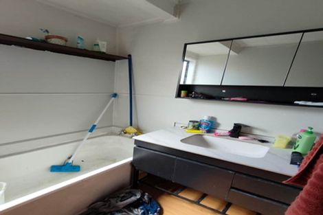 Photo of property in 5 Struan Place, Highland Park, Auckland, 2010