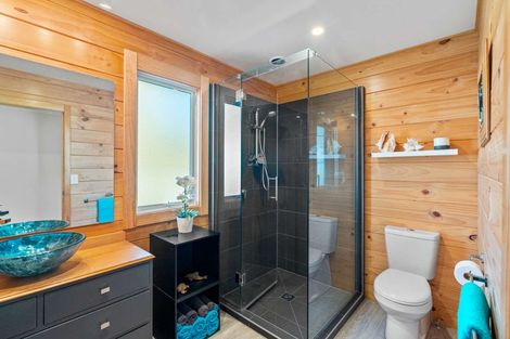 Photo of property in 21 Oxford Street, Waikari, 7420