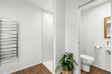 Photo of property in 31 Rannoch Drive, Jacks Point, Queenstown, 9371