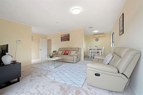 Photo of property in 2a Murillo Place, Henderson, Auckland, 0612