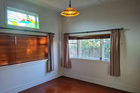 Photo of property in 31 Sutherland Road, Point Chevalier, Auckland, 1025