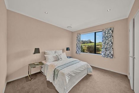 Photo of property in 131 Foster Road, Kumeu, 0891