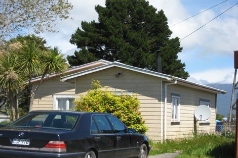 Photo of property in 36 Shelswell Street, Westport, 7825