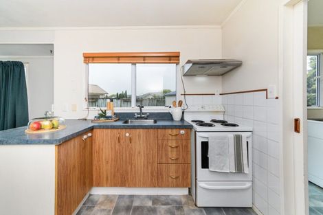 Photo of property in 31 Lydia Place, Kelvin Grove, Palmerston North, 4414