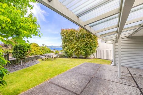 Photo of property in 2 Alberta Street, Acacia Bay, Taupo, 3330