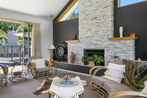 Photo of property in 5 Cameron Drive, Acacia Bay, Taupo, 3385