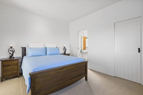 Photo of property in 25 Jordan Street, Island Bay, Wellington, 6023