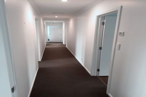 Photo of property in 4 Galea Grove, Kelvin Grove, Palmerston North, 4414