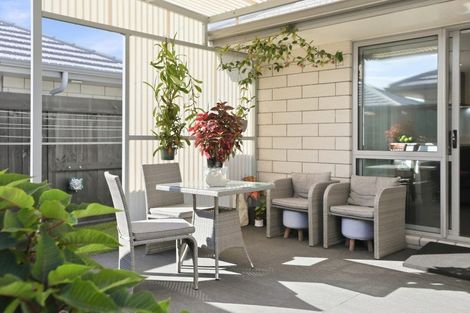 Photo of property in 5 Lance Way, Papamoa, 3118