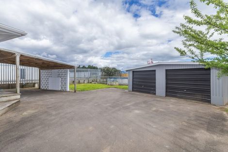 Photo of property in 80 Tararua Road, Levin, 5571