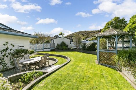 Photo of property in 94 Montgomery Avenue, Karori, Wellington, 6012