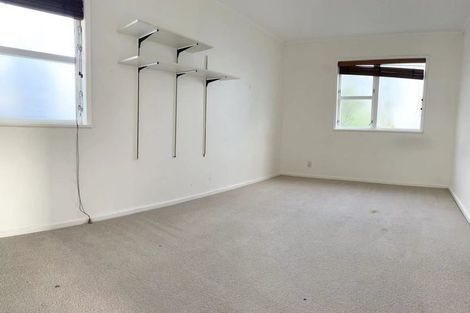Photo of property in 154 Bleakhouse Road, Mellons Bay, Auckland, 2014