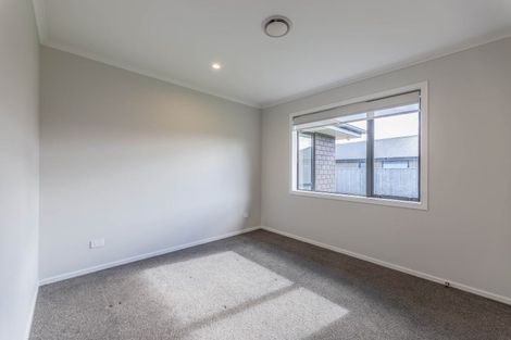 Photo of property in 6 Corsica Court, Fitzherbert, Palmerston North, 4410