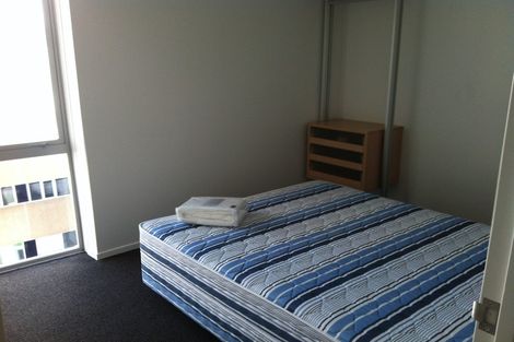 Photo of property in 2 Torrens Terrace, Mount Cook, Wellington, 6011