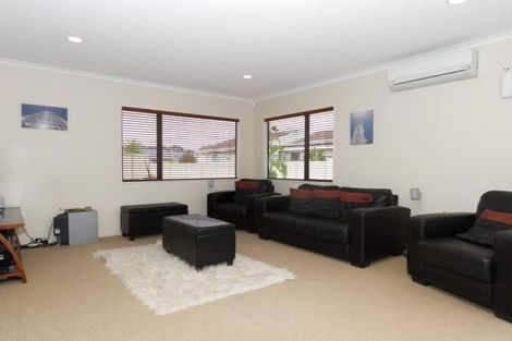 Photo of property in 9a Oxford Street, Taradale, Napier, 4112