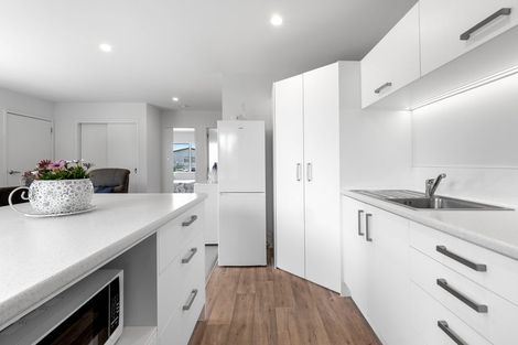 Photo of property in 11 Kamahi Crescent, Papamoa Beach, Papamoa, 3118