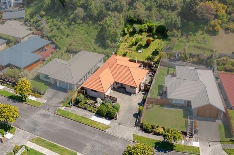 Photo of property in 8 Leanne Way, Waikanae Beach, Waikanae, 5036