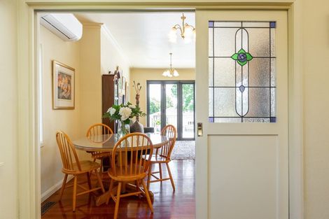 Photo of property in 1/61 Te Mata Road, Havelock North, 4130