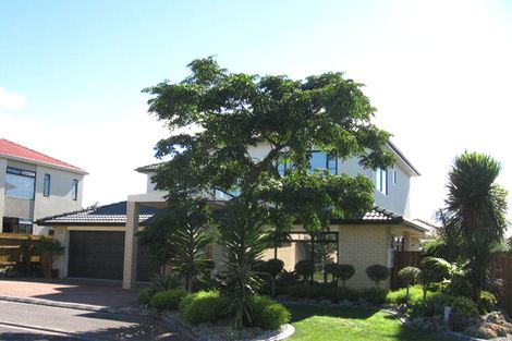 Photo of property in 8 Tollana Road, Te Atatu Peninsula, Auckland, 0610