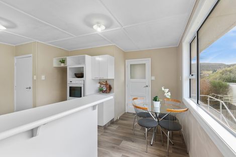 Photo of property in 44 Turnbull Street, Brockville, Dunedin, 9011