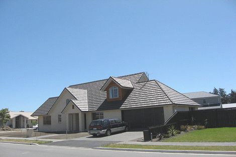 Photo of property in 39 Reka Street, Parklands, Christchurch, 8083