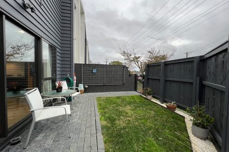 Photo of property in 2 Pasla Close, Papakura, 2110