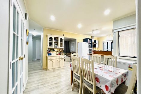 Photo of property in 89 Saddleback Rise, Murrays Bay, Auckland, 0630