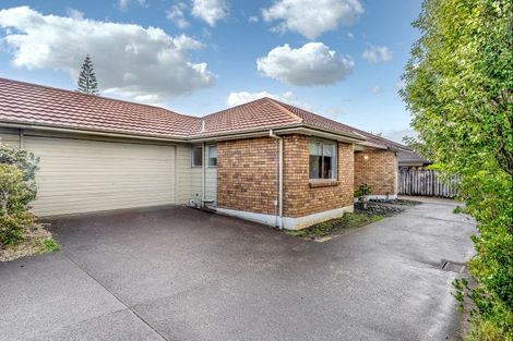 Photo of property in 1/15 Golfland Drive, Golflands, Auckland, 2013