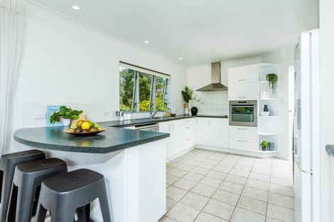 Photo of property in 5 Kilduff Place, Mairangi Bay, Auckland, 0630