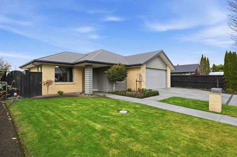 Photo of property in 20 Churchill Drive, Rangiora, 7400