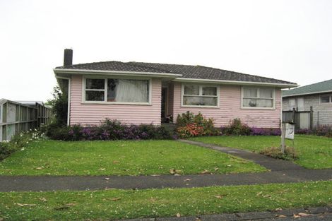 Photo of property in 12 Comet Crescent, Mangere, Auckland, 2022