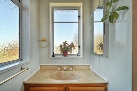 Photo of property in 112 Lyndhurst Road, Frimley, Hastings, 4120