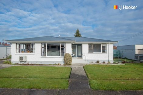 Photo of property in 5 Duthie Street, Milton, 9220