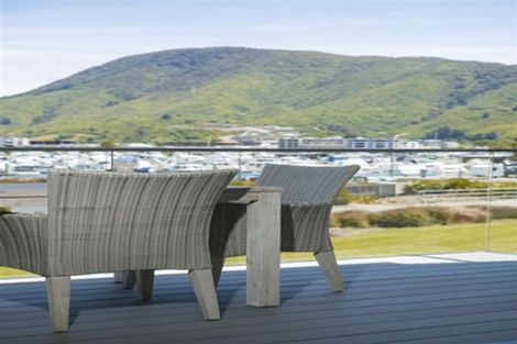 Photo of property in 3 Surrey Street, Picton, 7220