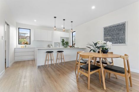 Photo of property in 4/388 Glenfield Road, Glenfield, Auckland, 0629