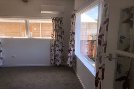 Photo of property in 2/87 Rakau Road, Hataitai, Wellington, 6021