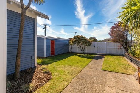 Photo of property in 170 Shaw Avenue, New Brighton, Christchurch, 8083