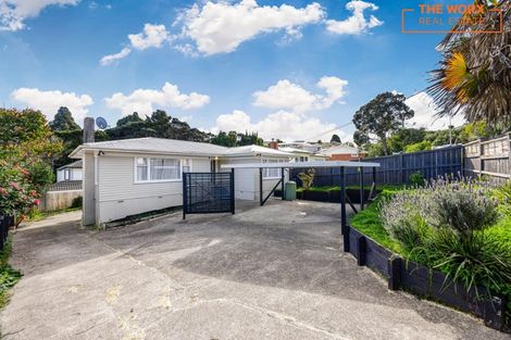 Photo of property in 1/84 Lake Road, Northcote, Auckland, 0627