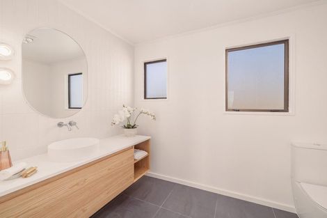 Photo of property in 240 Major Hornbrook Road, Mount Pleasant, Christchurch, 8081