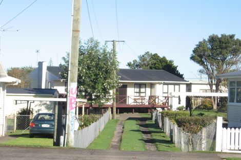 Photo of property in 202 Russell Road, Manurewa, Auckland, 2102