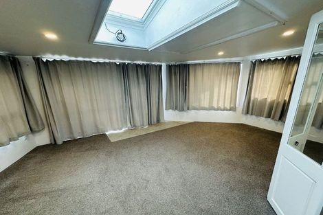 Photo of property in 4 Brian Crescent, Stanmore Bay, Whangaparaoa, 0932