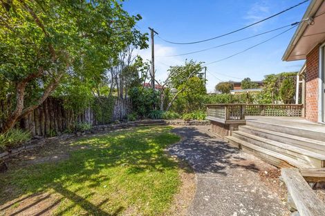 Photo of property in 20 Spencer Road, Pinehill, Auckland, 0632